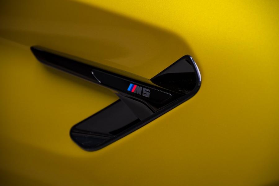 Детали экстерьера BMW M5 Competition (F90) 2020 года  (UAE) (фото 28 из 36)